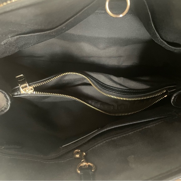 Coach Drawstring Carryall In Signature Canvas - Picture 6 of 7